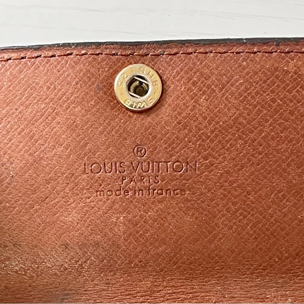 Louis Vuitton brown monogram canvas four key ring wallet - Picture 9 of 11